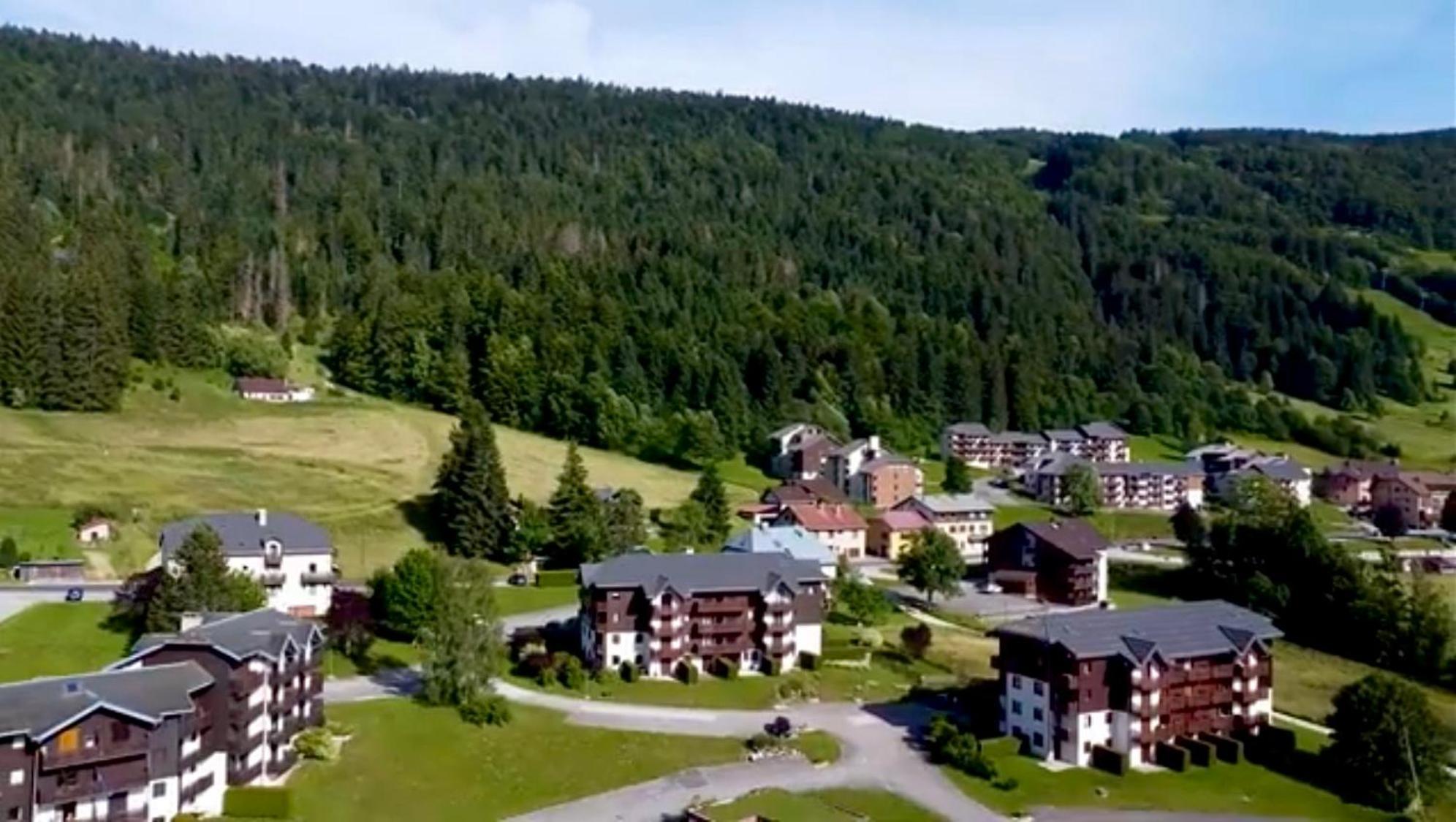 Charmant Appartement Au Pied Des Pistes De Лелекс Экстерьер фото